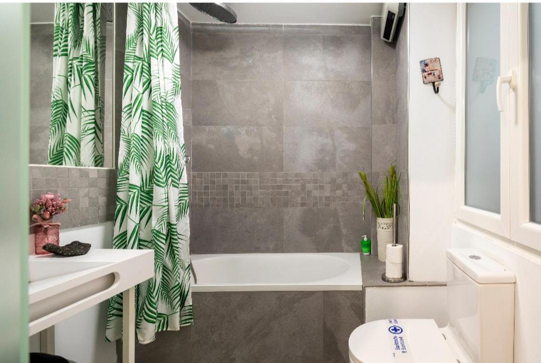 Lujoso Y Amplio Piso Con 5 Habitaciones Santiago de Compostela Eksteriør billede